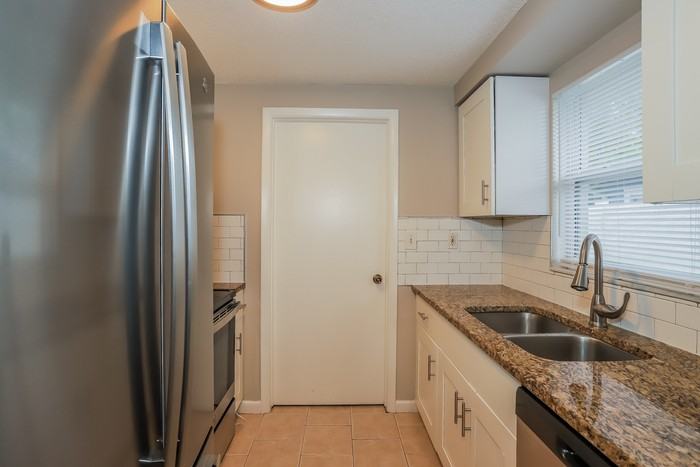 5577 89th Ave N - Photo 5 of 14