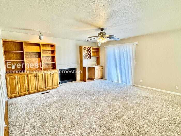 1321 S Lawton Ave - Photo 3 of 34