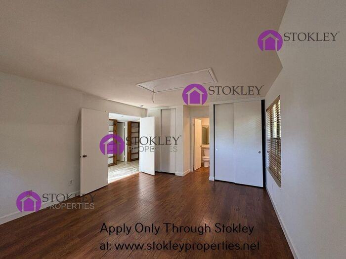 1484 Cortez Ct - Photo 3 of 47