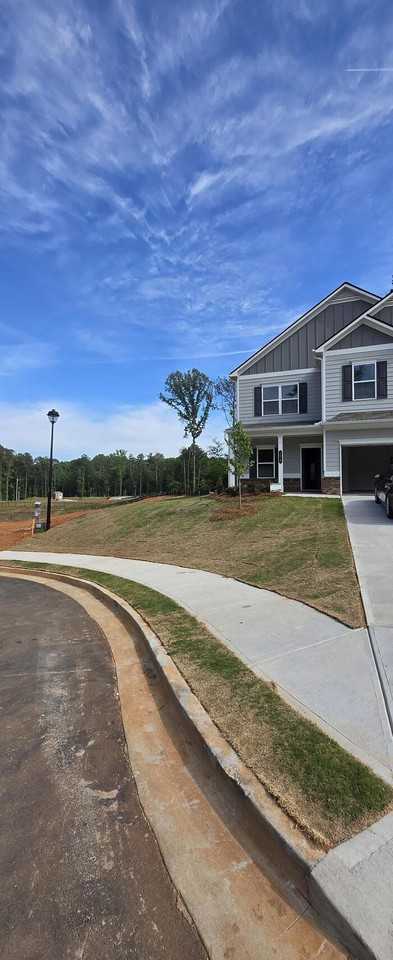 174 Thedford Dr - Photo 2 of 23