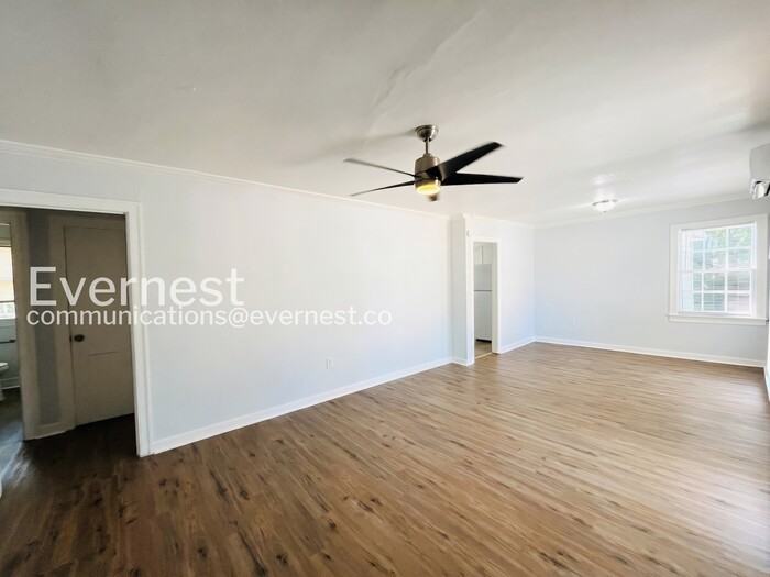 521 Launcelot Rd - Photo 6 of 27