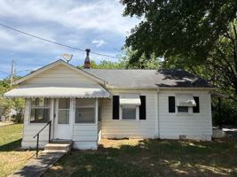 featured image of 1907 E Elm St