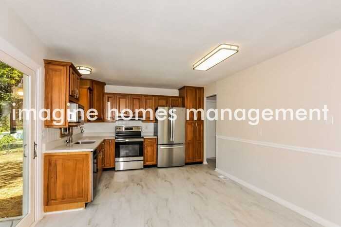 624 Millwood Dr - Photo 5 of 14