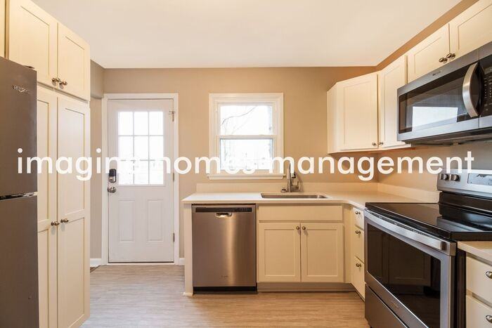 1239 Nordica Ln - Photo 7 of 17