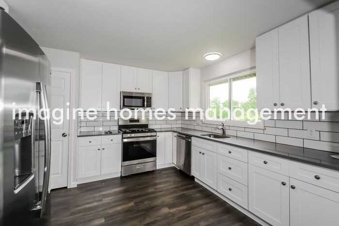2676 Sanders Dr - Photo 5 of 13