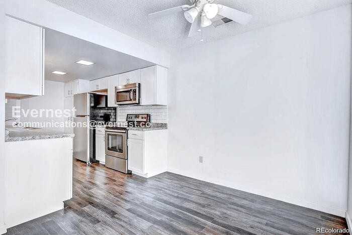 14522 E 13th Ave - Photo 5 of 23