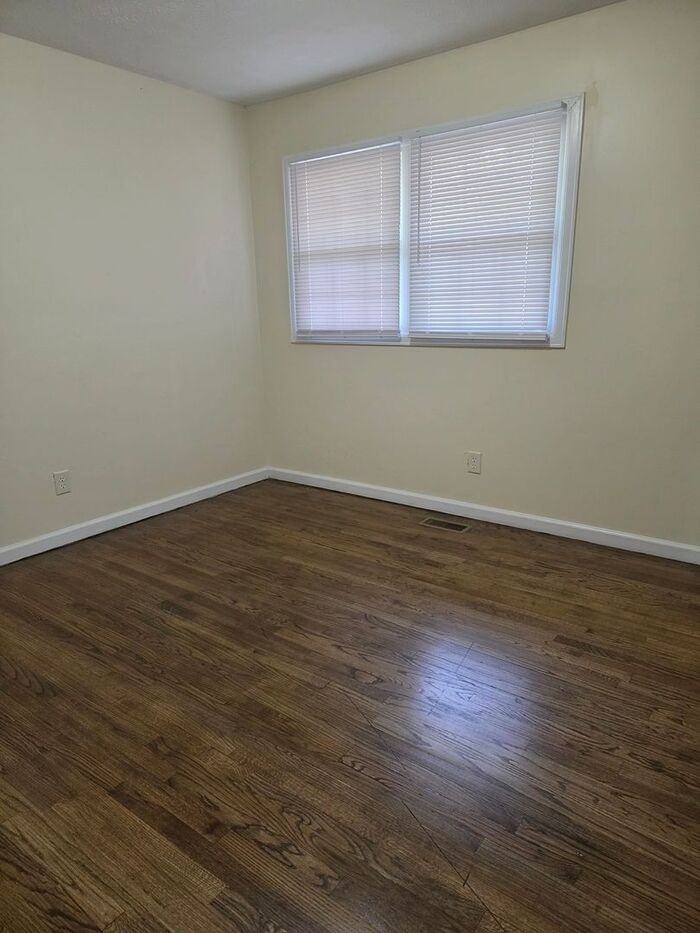 5897 Columbine Rd - Photo 7 of 12