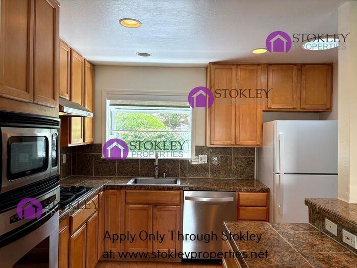664 Sherree Dr - Photo 5 of 12