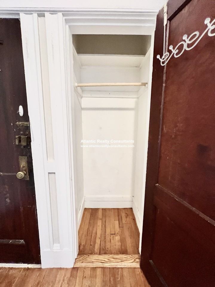 1840 Commonwealth Ave #17 - Photo 6 of 12