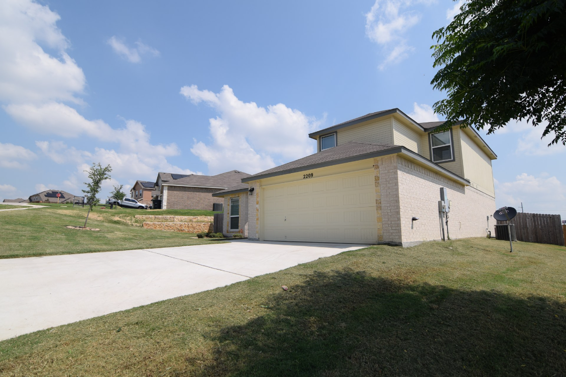 2209 Sea Eagle Dr #NA - Photo 3 of 27