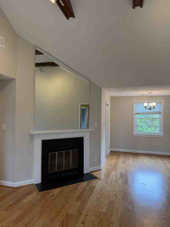 2611 Arlington Blvd #201 - Photo 6 of 15