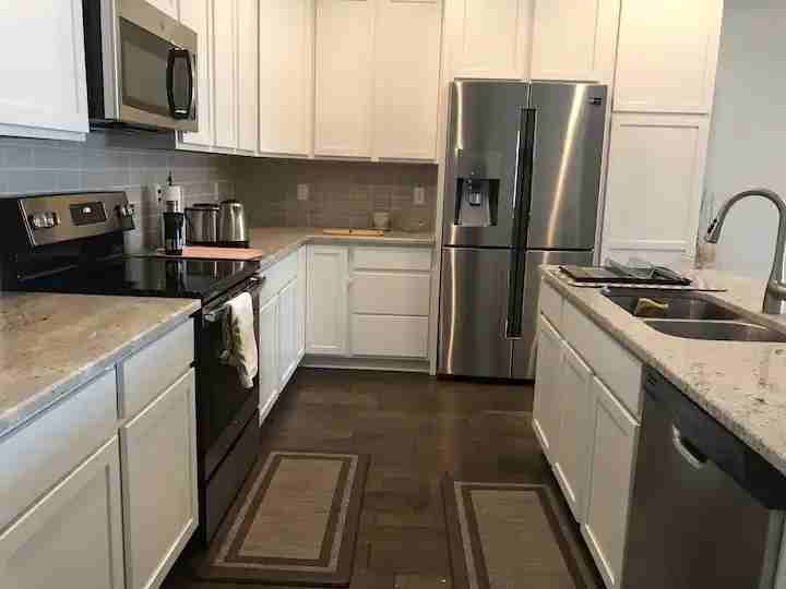 5674 Arbor Chase Dr - Photo 3 of 8