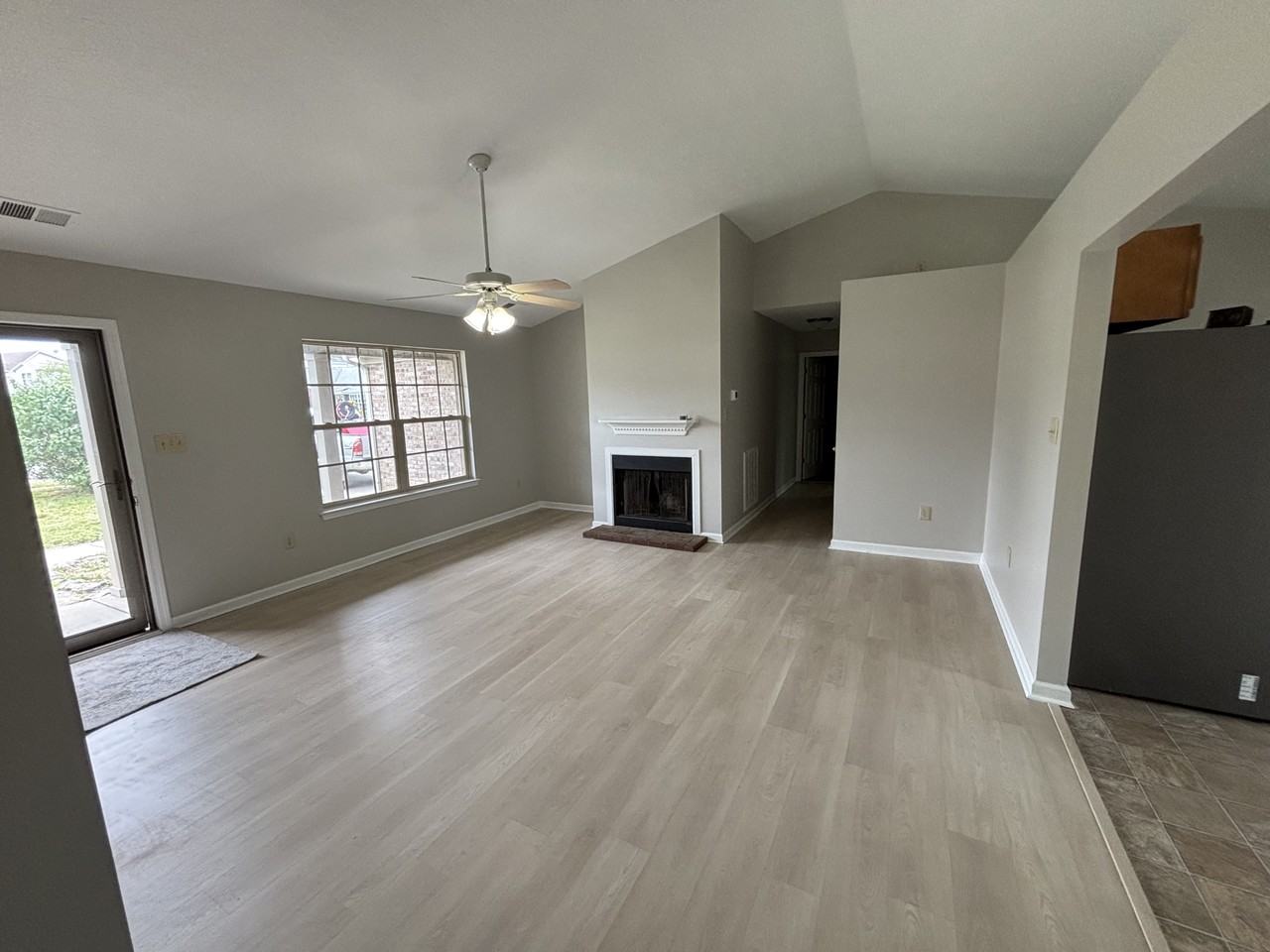513 Kevin Dr #NA - Photo 4 of 23
