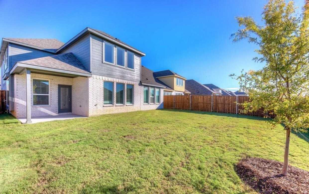 1012 Rosebay Dr #NA - Photo 3 of 20