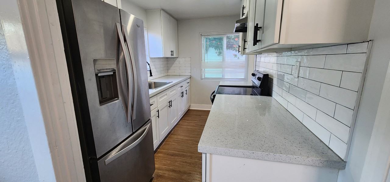 331 S Main Ave #NA - Photo 4 of 13