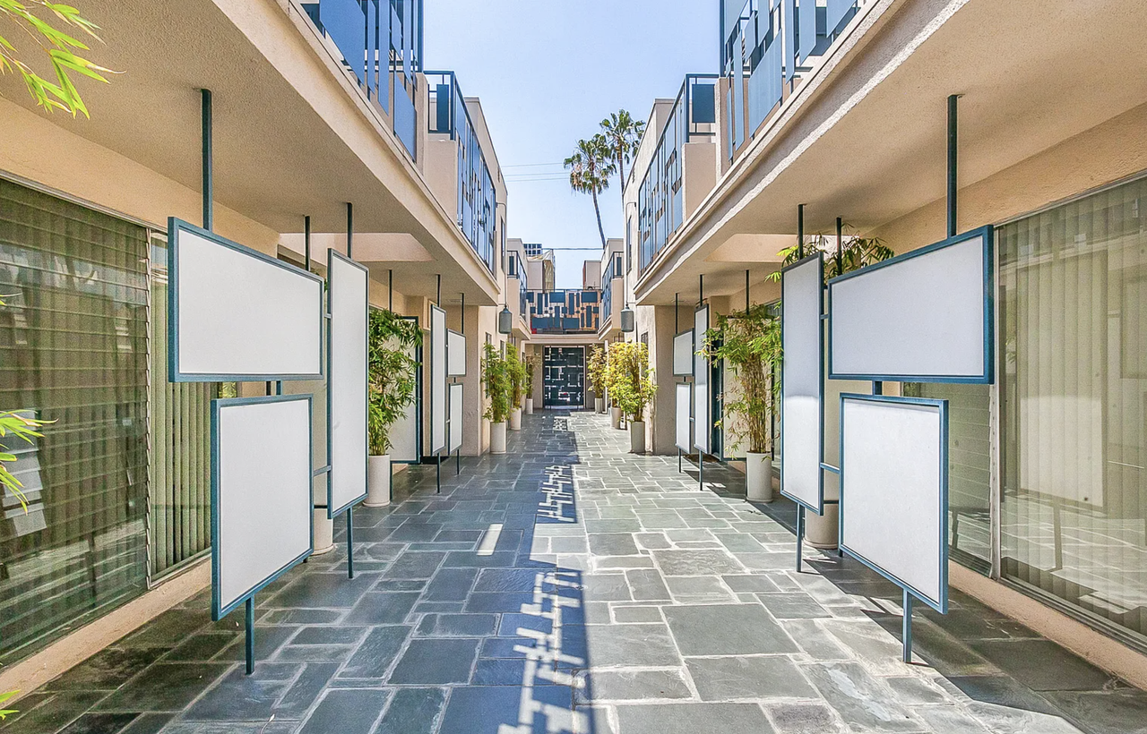 936 N San Vicente Blvd #8