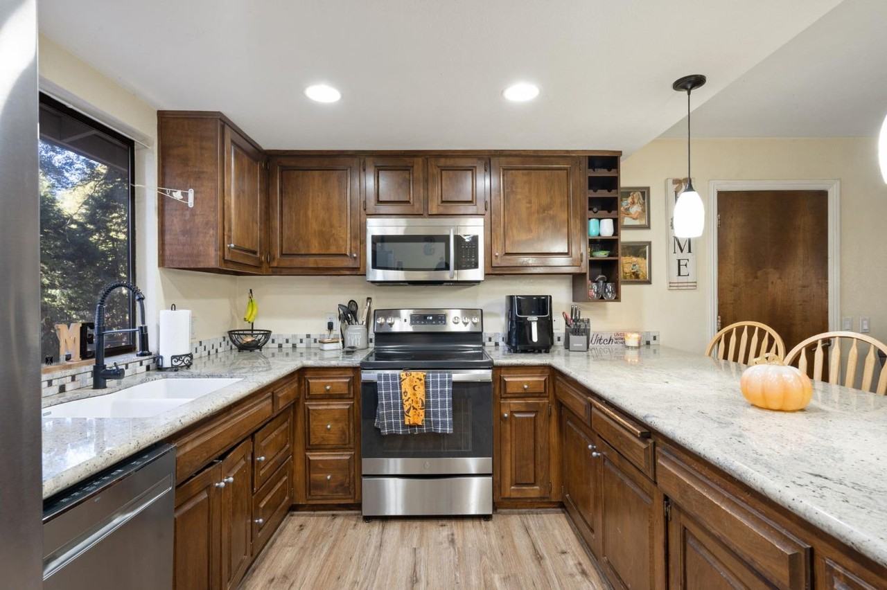 2752 Douglas Fir Dr #NA - Photo 4 of 28