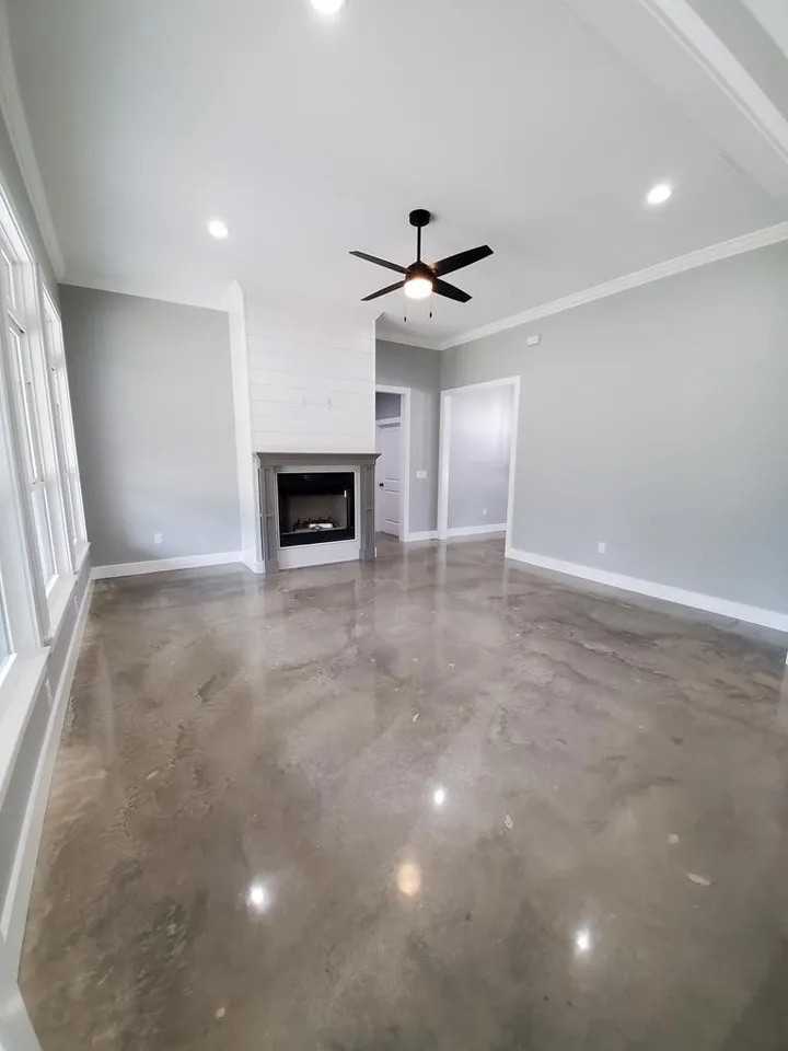 305 Brentwood Dr #NA - Photo 6 of 21
