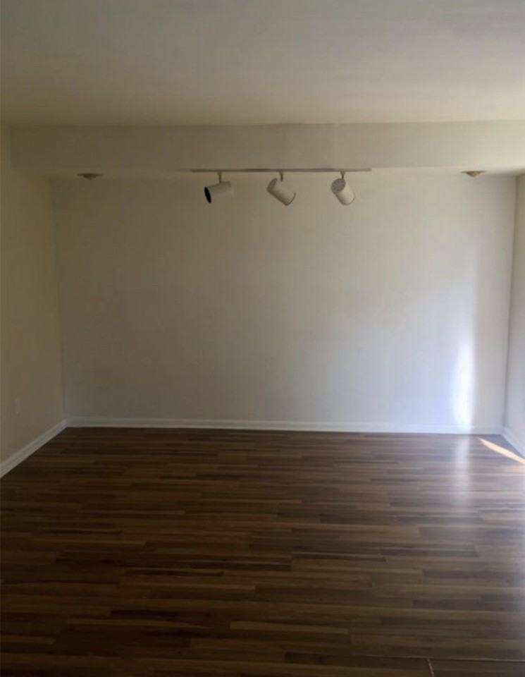 176 Chester Ct #176 - Photo 2 of 9