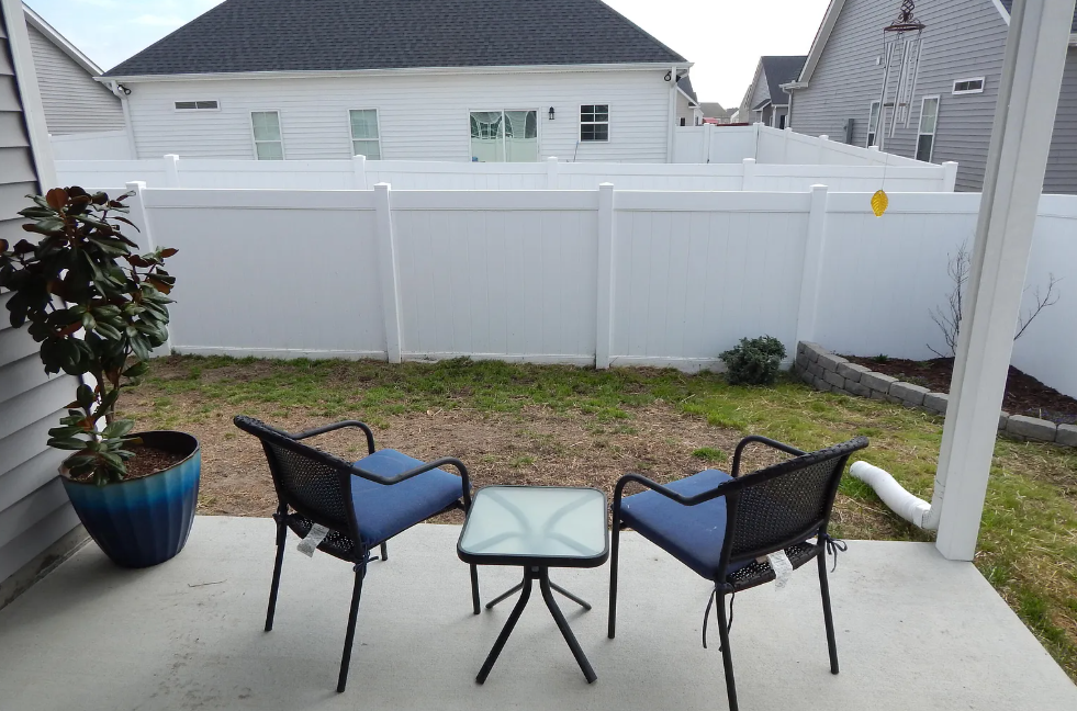 3913 Pensacola Dr #NA - Photo 2 of 23