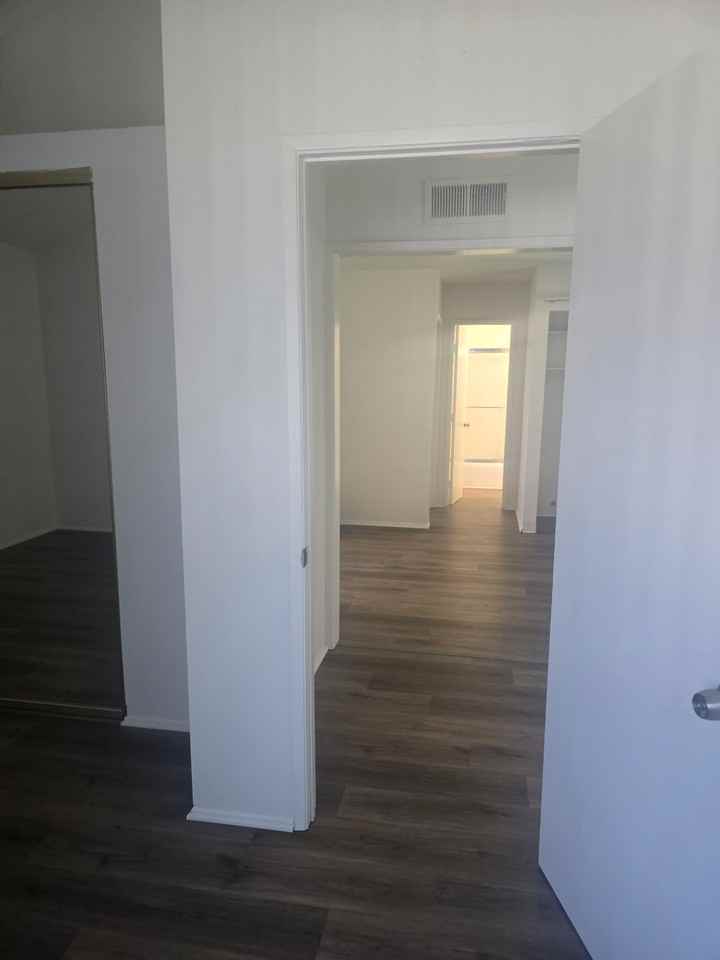 371 N Oak St #F - Photo 4 of 13