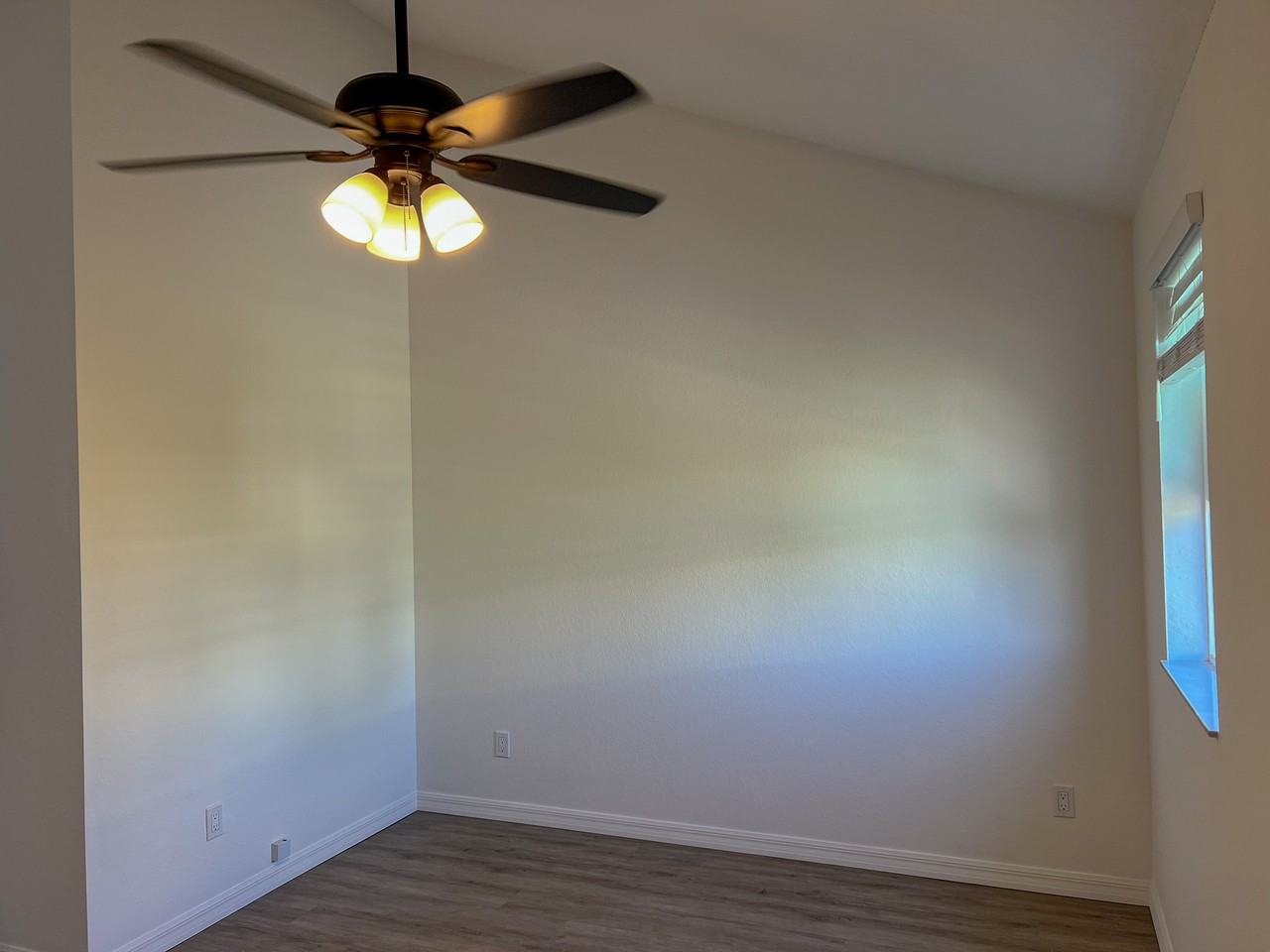1278 Jade Pl #NA - Photo 5 of 7