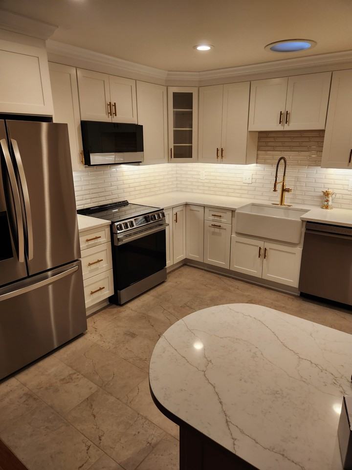 928 Shipmaster Ct - Photo 2 of 11