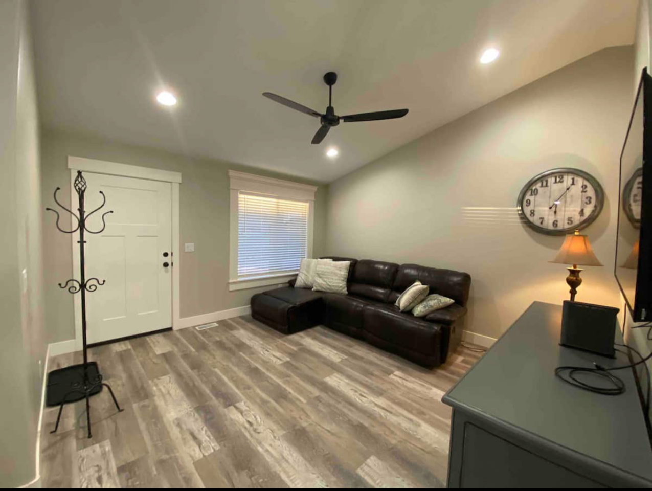 3716 Ventura Ave #NA - Photo 4 of 11