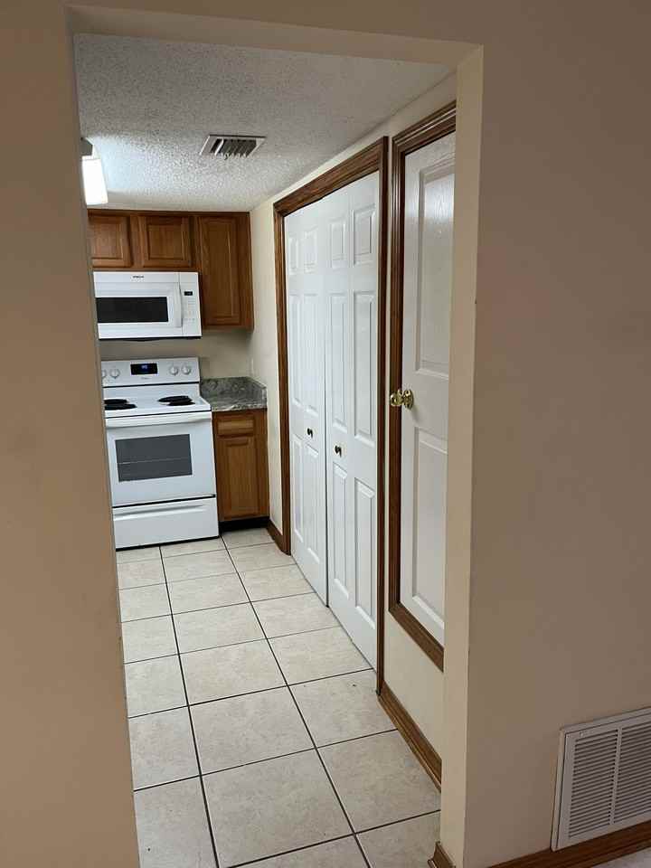 848 Stonegate Ct #848 - Photo 3 of 16