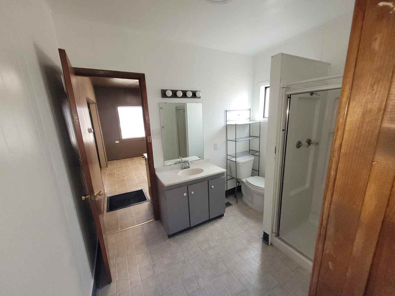 704 Nevada Ave #7 - Photo 3 of 9