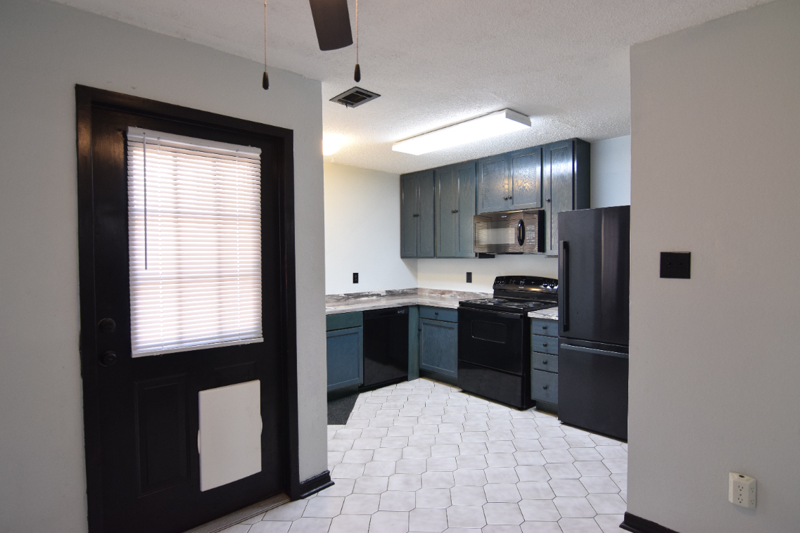 2518 Skyline Dr #NA - Photo 5 of 21
