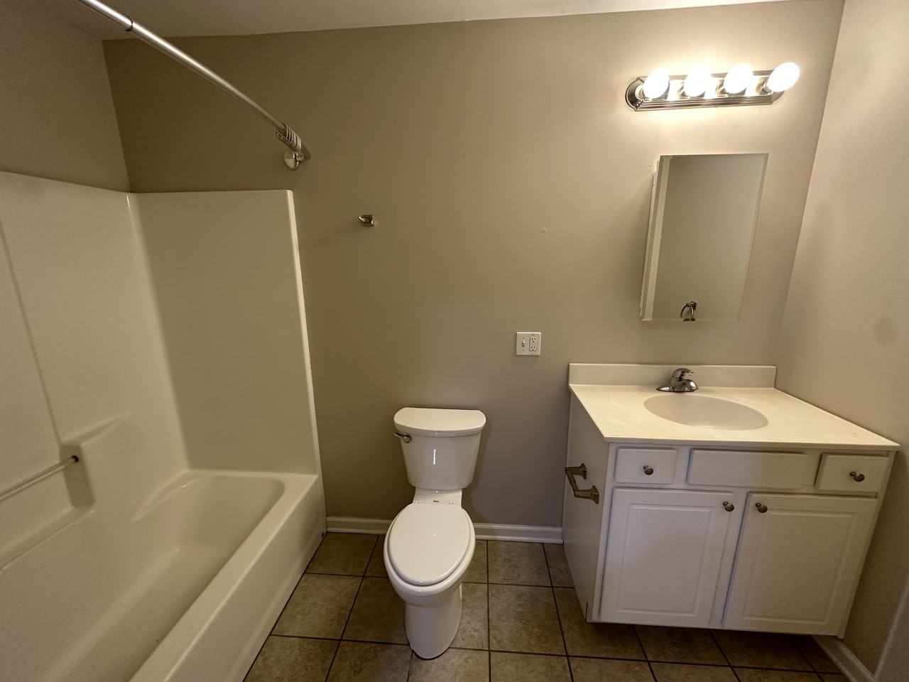 180 Spring St #2 - Photo 5 of 11