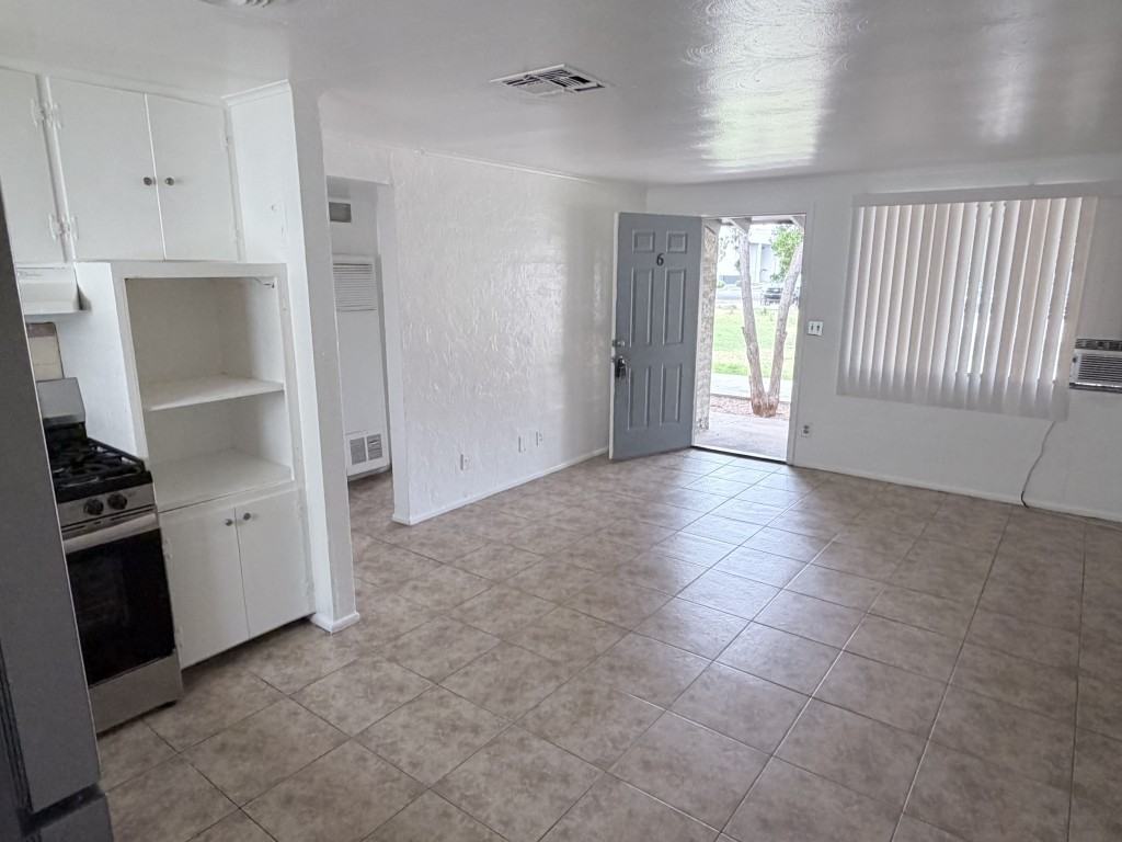 86 W Orchid Ln #6 - Photo 4 of 11