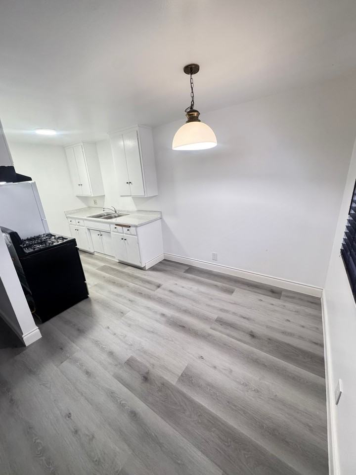 1160 E Alosta Ave #23 - Photo 2 of 15