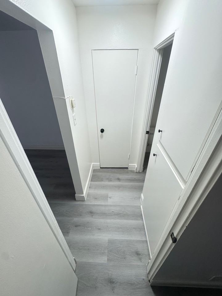 1160 E Alosta Ave #23 - Photo 4 of 15