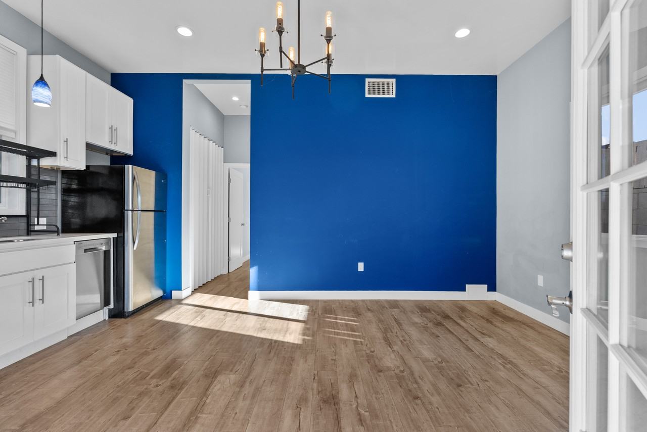 6927 Cozycroft Ave #NA - Photo 7 of 14
