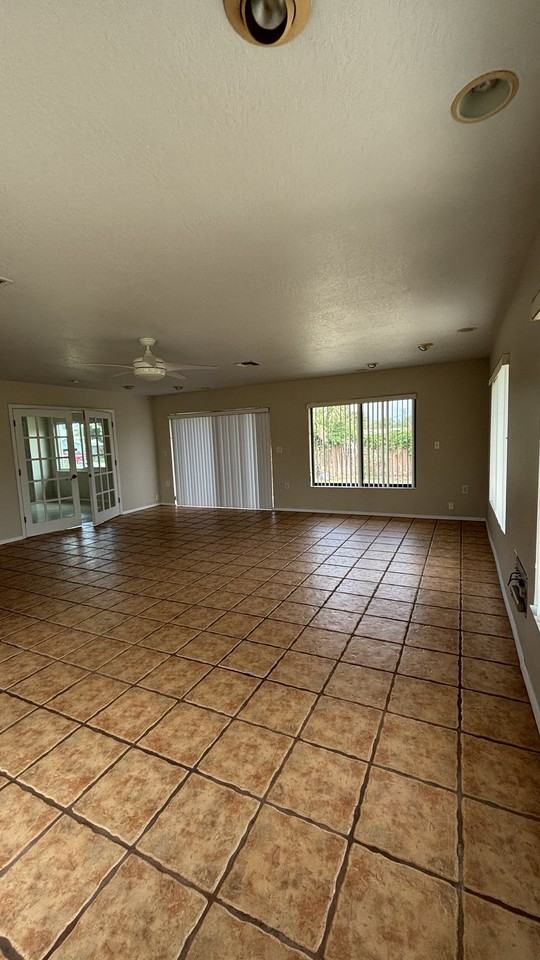 1081 Aron St #NA - Photo 6 of 28
