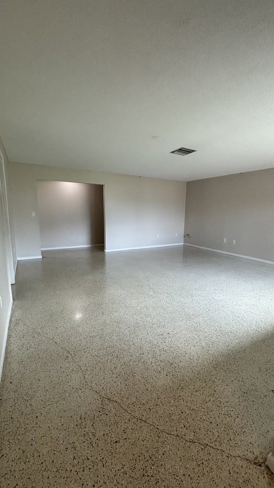 1081 Aron St #NA - Photo 7 of 28