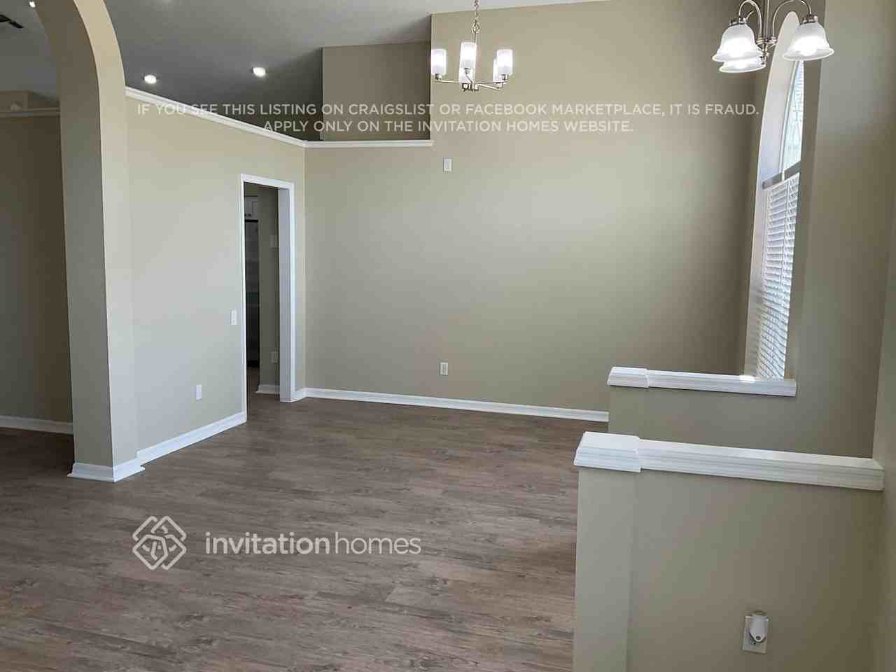 1570 Bay Club Rd - Photo 3 of 17