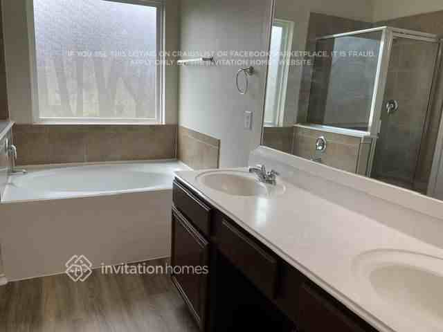 25 Mira Loma Dr - Photo 7 of 11