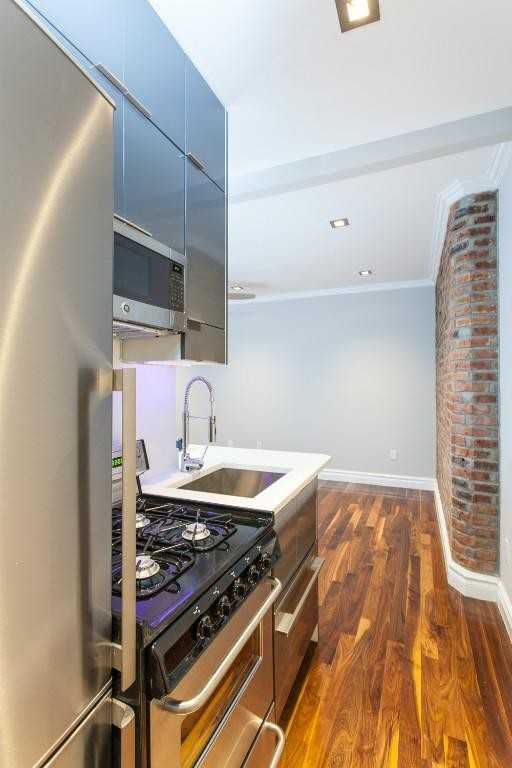 Lexington Ave #11 - Photo 3 of 4