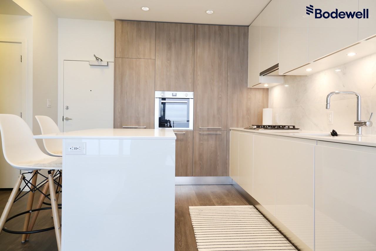 The Amazing Brentwood - Tower 1 - Photo 3 of 16