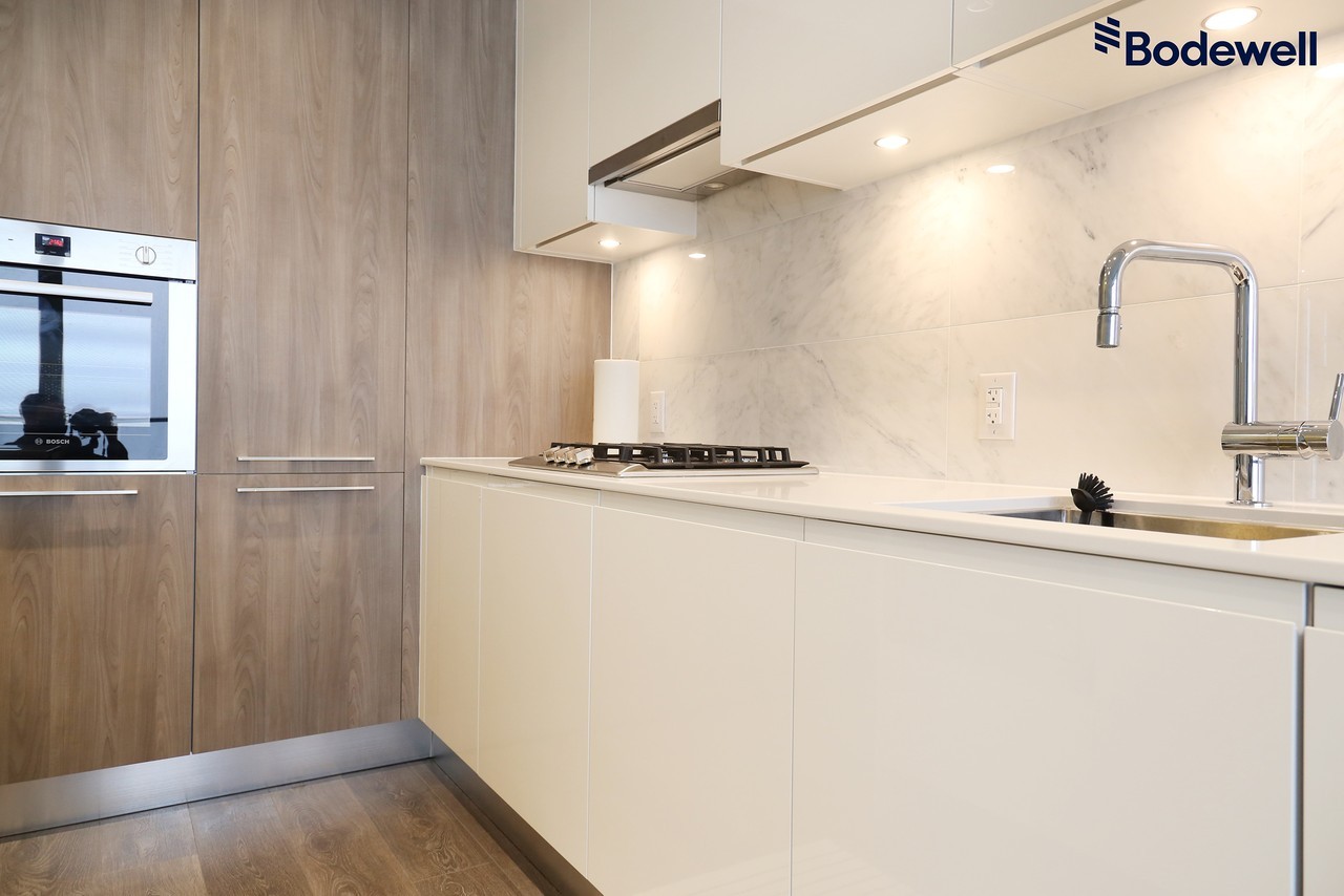 The Amazing Brentwood - Tower 1 - Photo 4 of 16