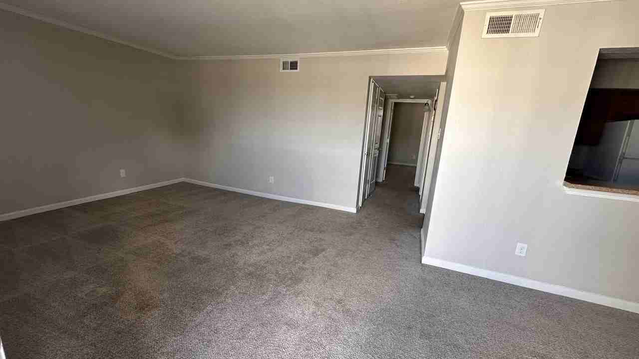 2825 Bellefontaine 339A #339AWILLOW - Photo 2 of 22