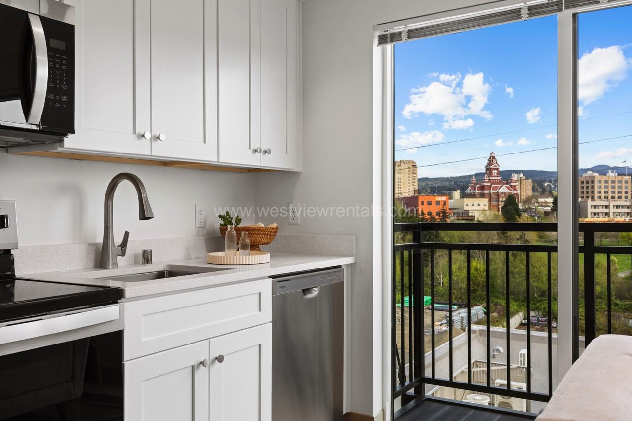 711 Astor Street - Studio XL #XL - Photo 7 of 28