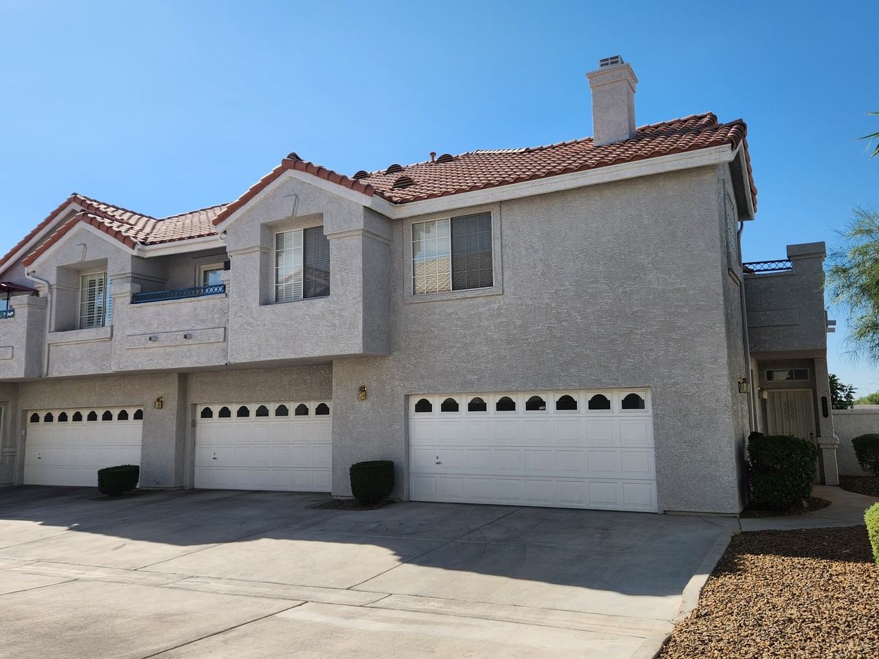 5201 S. Torrey Pines DriveUnit 1219 #1219 - Photo 2 of 13