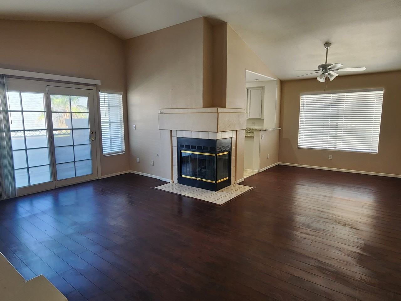 5201 S. Torrey Pines DriveUnit 1219 #1219 - Photo 3 of 13