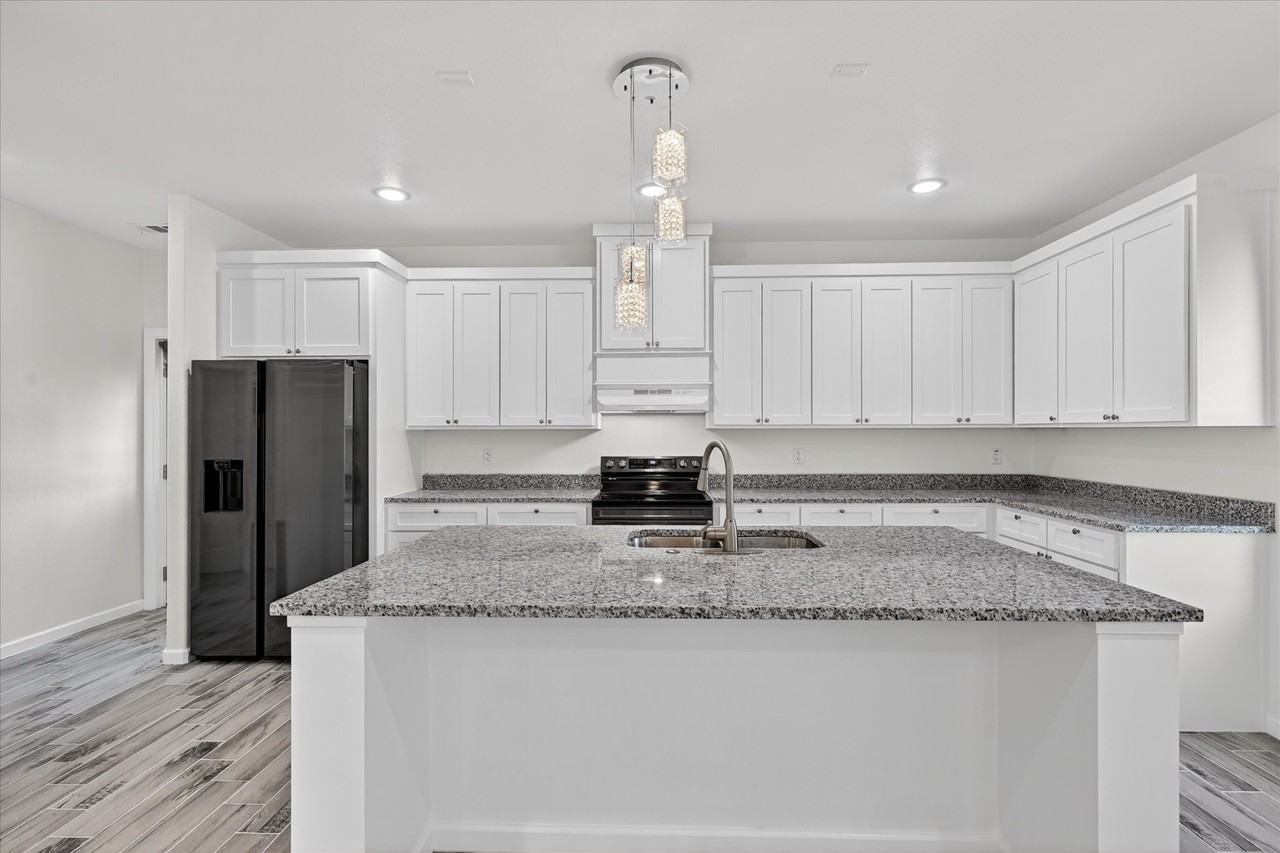 2902 Walnut St #1 - Photo 5 of 26