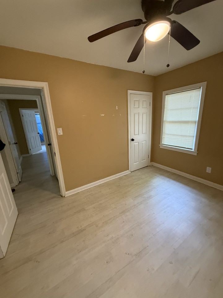 1502 Foye Ave #1 - Photo 5 of 22