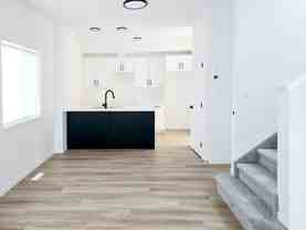 11814 39 St Nw - Photo 1 of 1